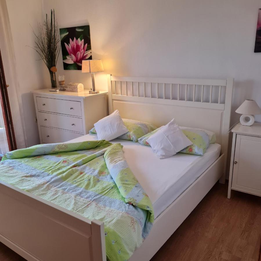 Apartment Haus Mandarina Palit